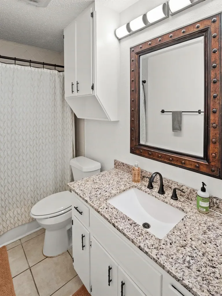 512 Mulberry Drive Austin TX 78745