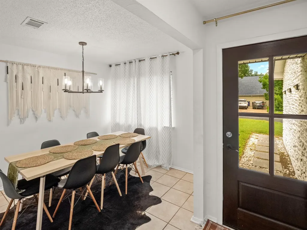 512 Mulberry Drive Austin TX 78745