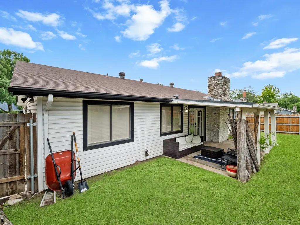 512 Mulberry Drive Austin TX 78745