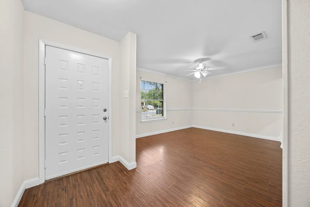 11304 Slippery Elm Trail Austin TX 78750