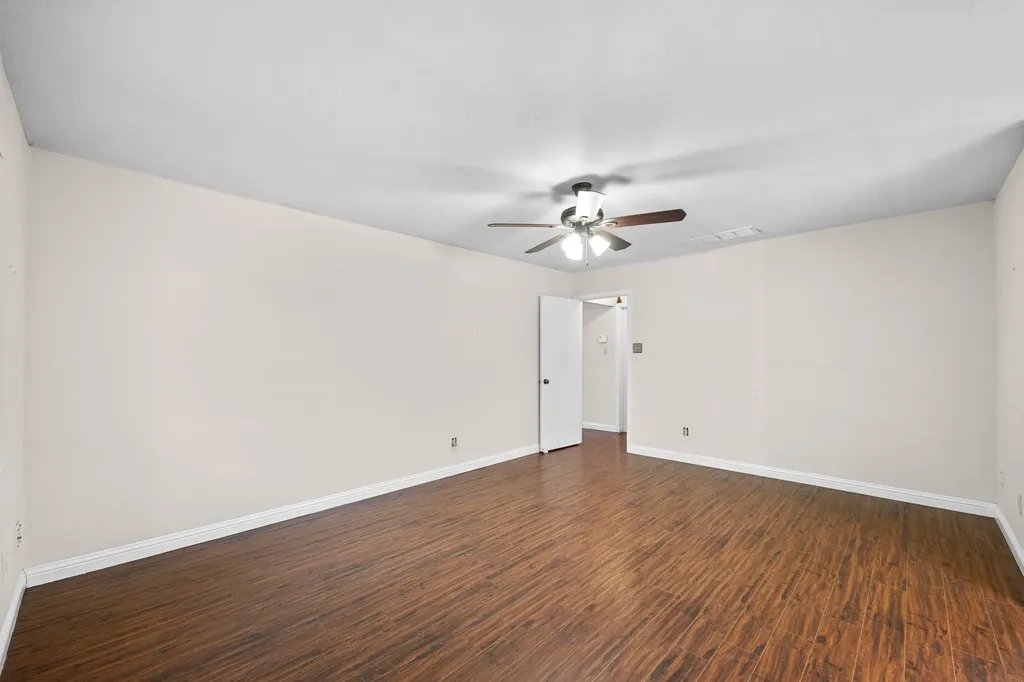 11304 Slippery Elm Trail Austin TX 78750