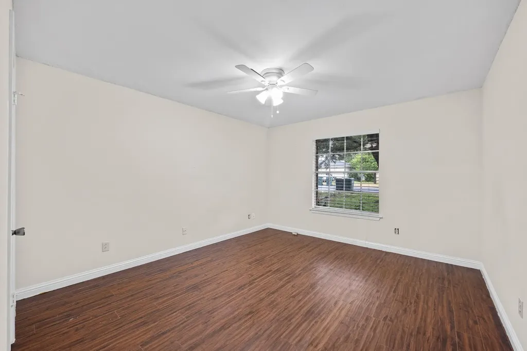 11304 Slippery Elm Trail Austin TX 78750