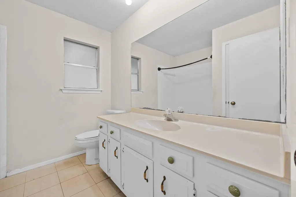11304 Slippery Elm Trail Austin TX 78750