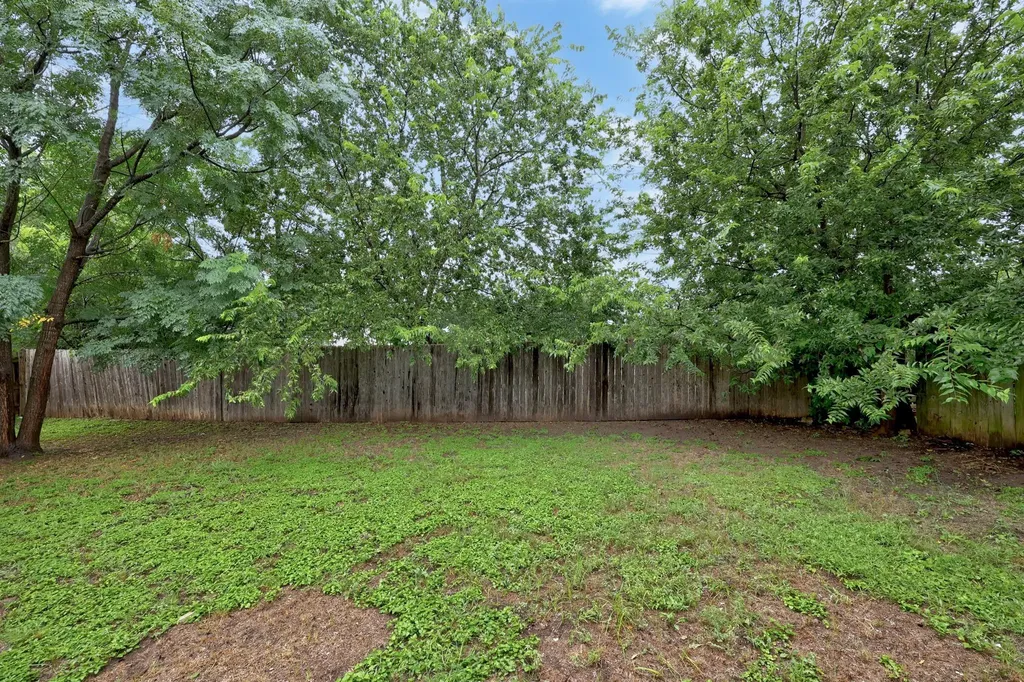 11304 Slippery Elm Trail Austin TX 78750