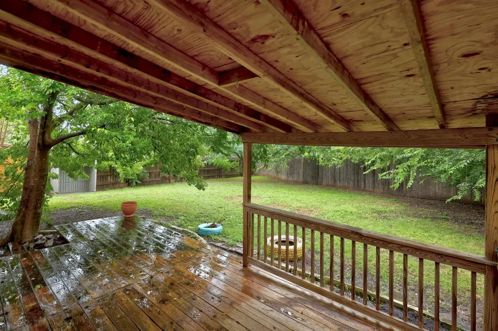 11304 Slippery Elm Trail Austin TX 78750