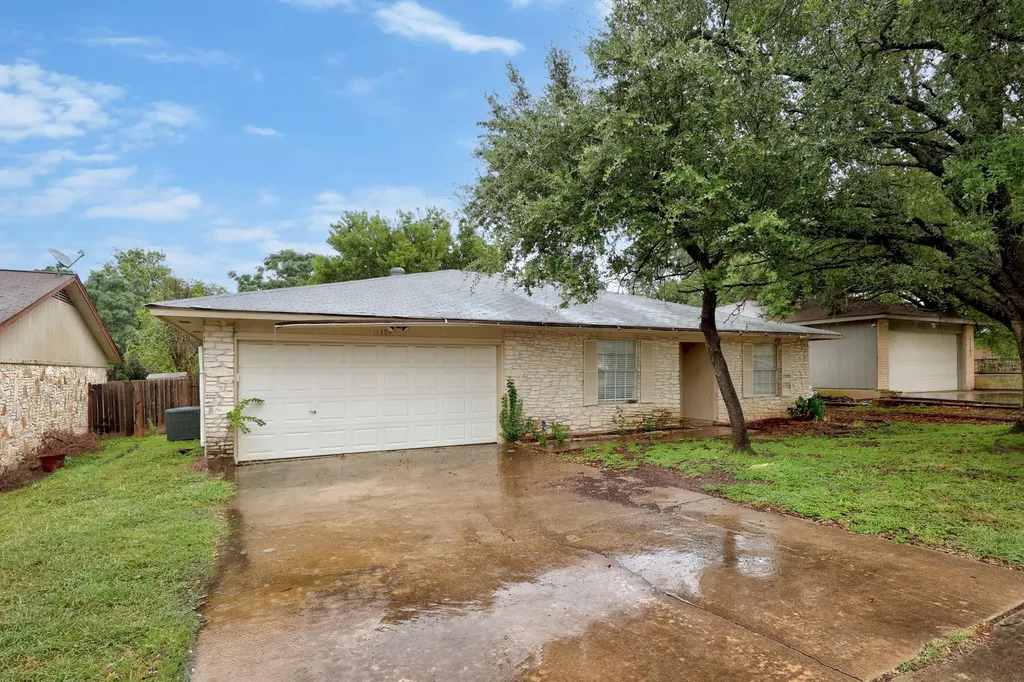 11304 Slippery Elm Trail Austin TX 78750