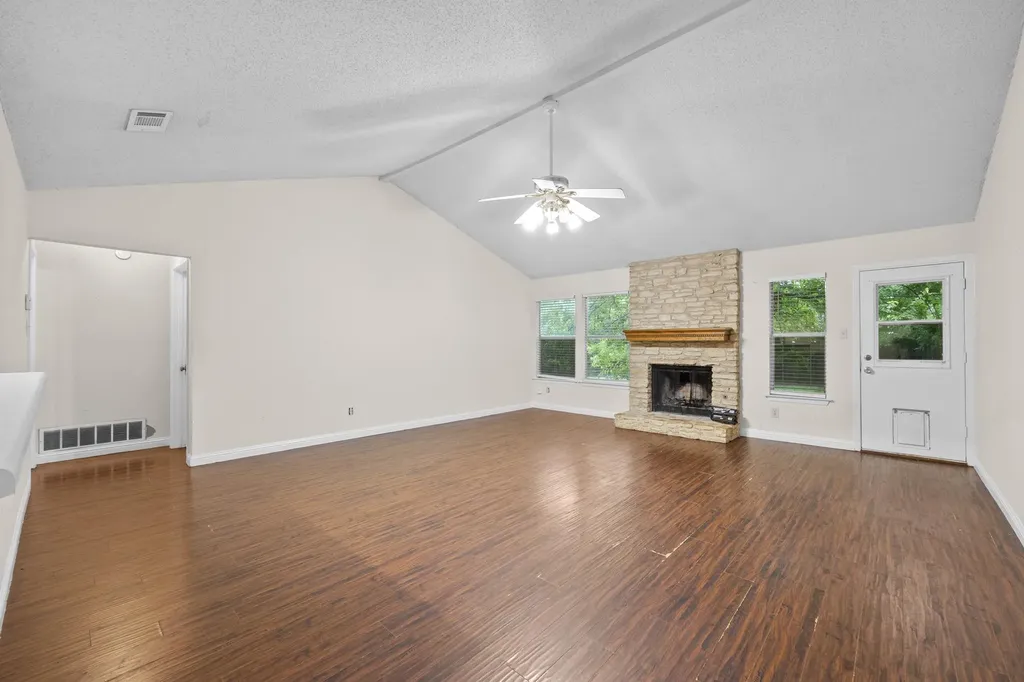 11304 Slippery Elm Trail Austin TX 78750
