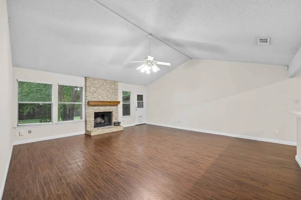 11304 Slippery Elm Trail Austin TX 78750