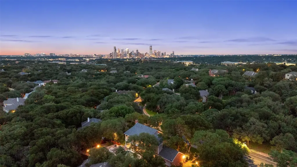 2922 Thousand Oaks Drive Austin TX 78746