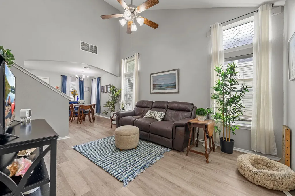 525 Rolling Oak Drive Round Rock TX 78664
