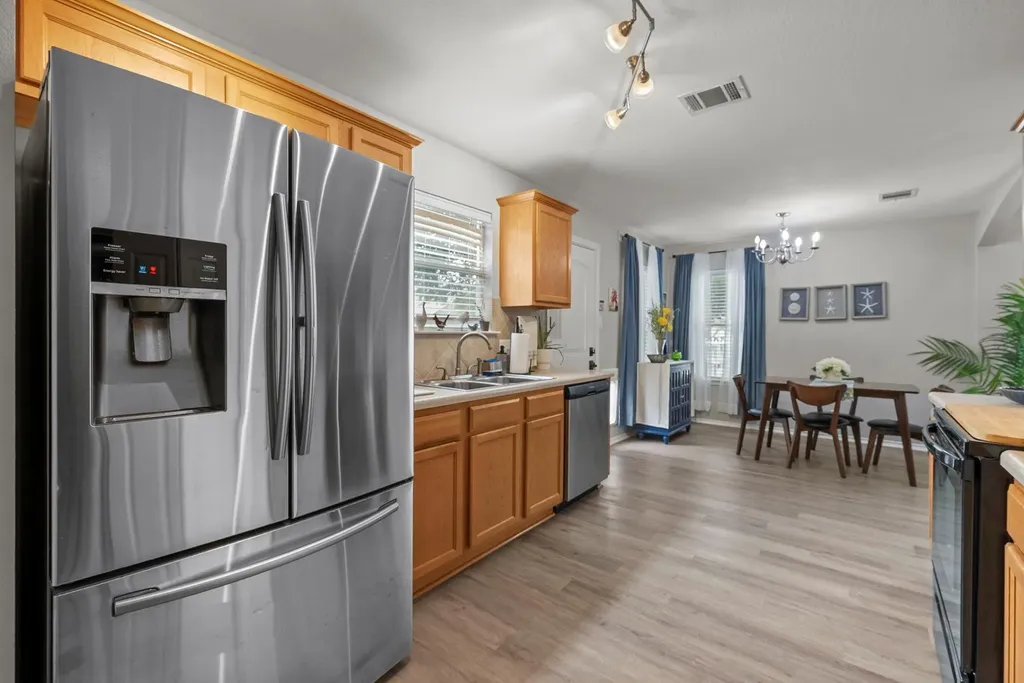525 Rolling Oak Drive Round Rock TX 78664