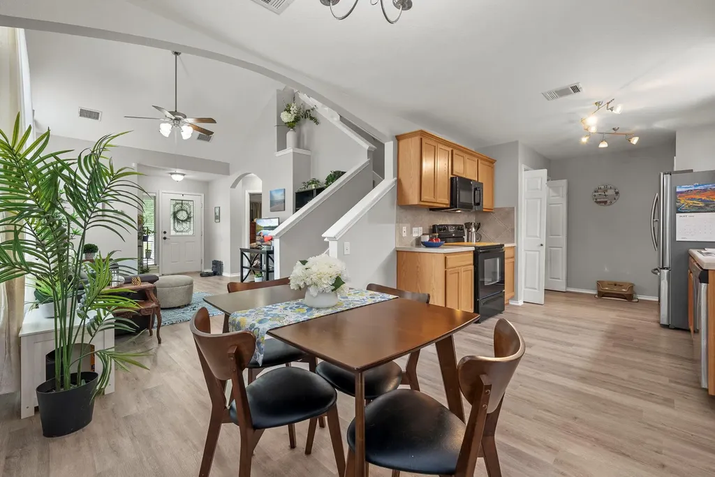 525 Rolling Oak Drive Round Rock TX 78664