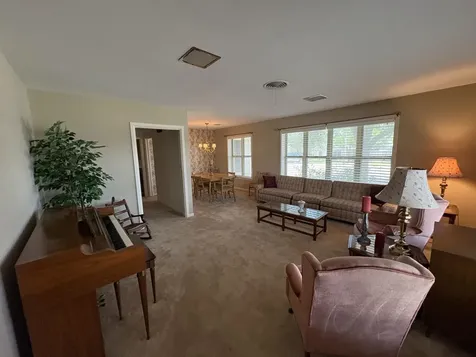 393 N Manse Avenue Giddings TX 78942