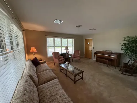 393 N Manse Avenue Giddings TX 78942