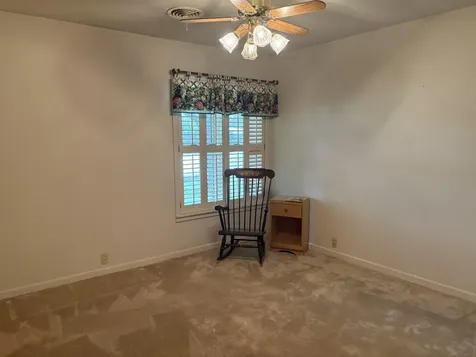 393 N Manse Avenue Giddings TX 78942