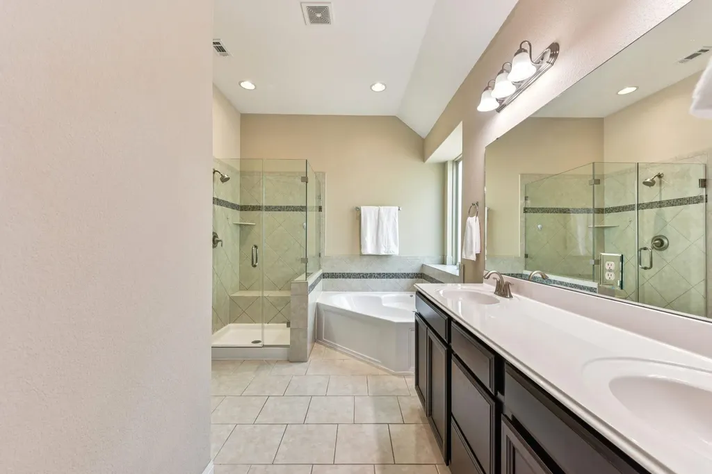 5521 Brady Bayou Cove Austin TX 78738