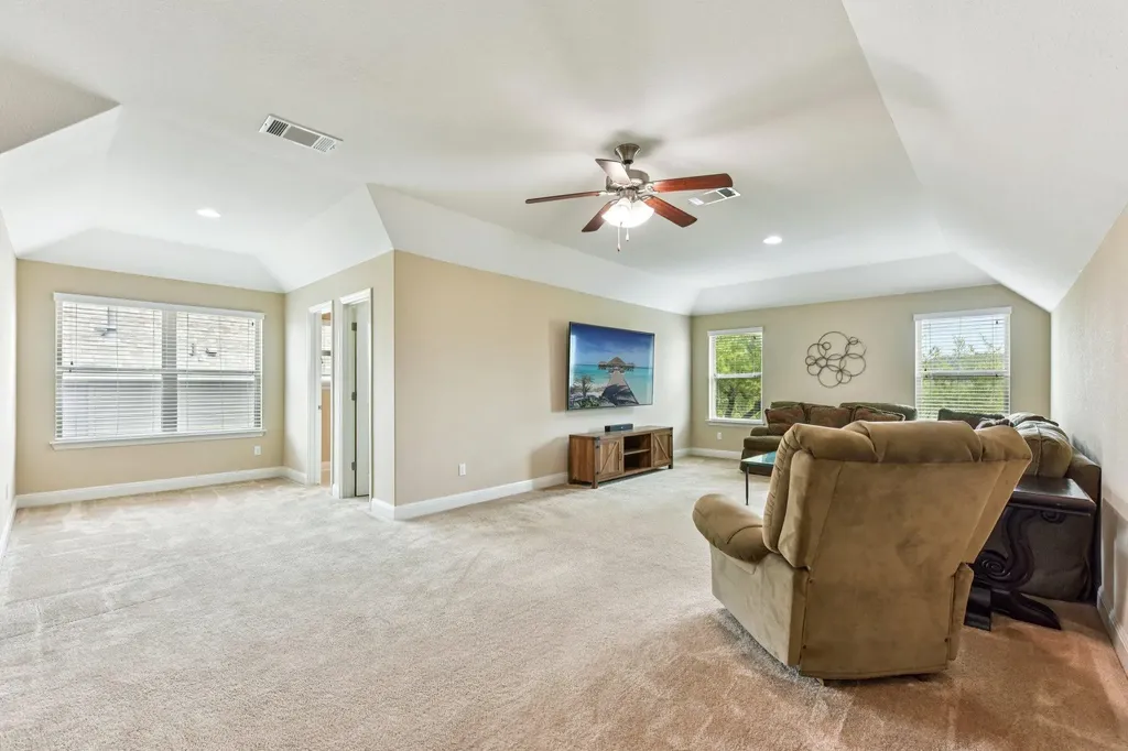 5521 Brady Bayou Cove Austin TX 78738