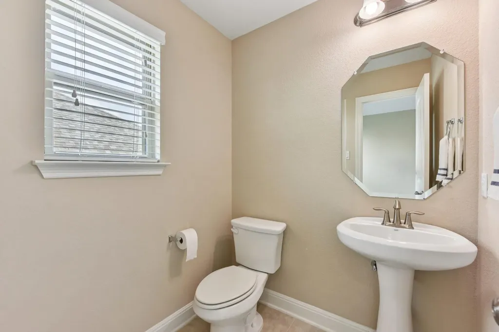 5521 Brady Bayou Cove Austin TX 78738
