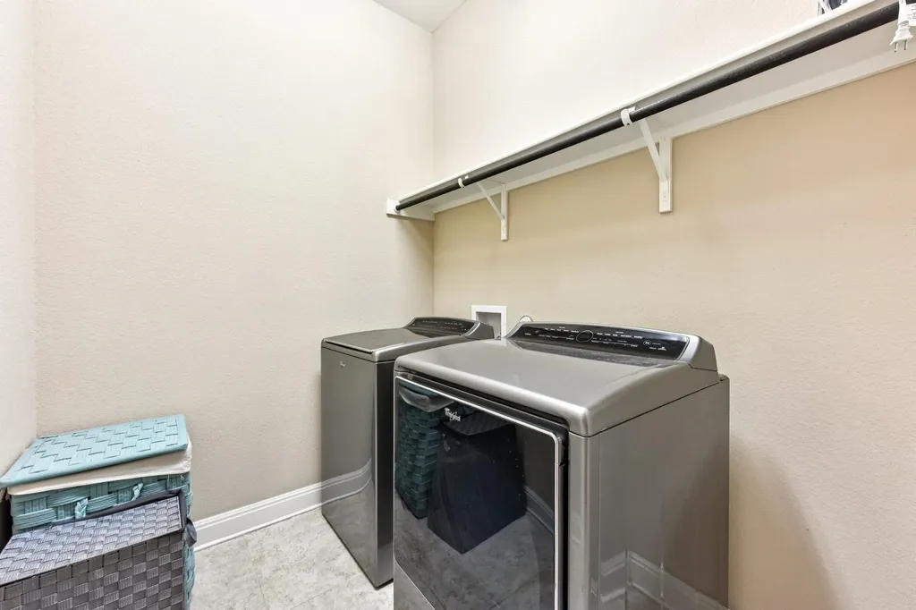 5521 Brady Bayou Cove Austin TX 78738