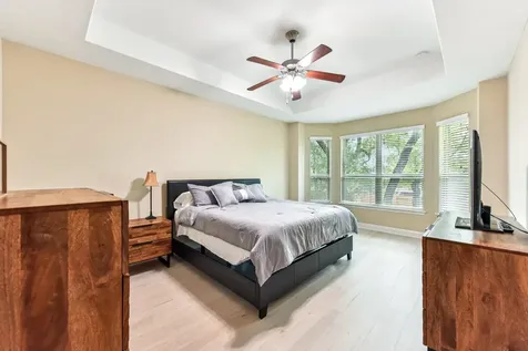 5521 Brady Bayou Cove Austin TX 78738