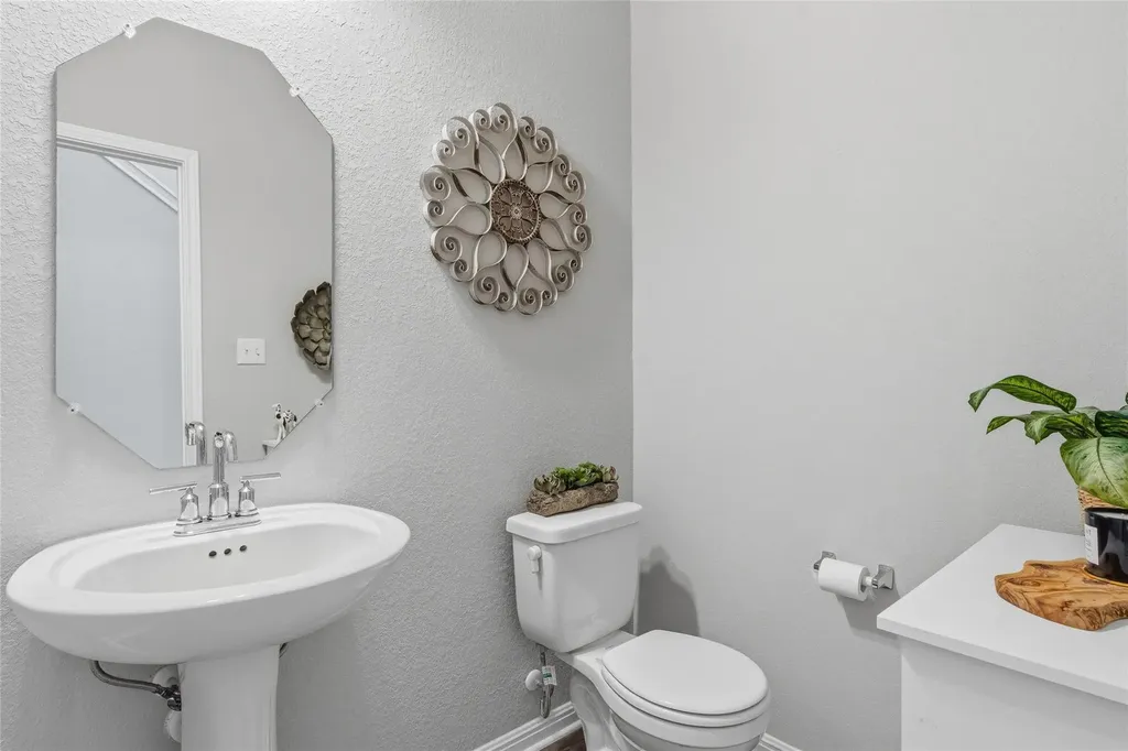 145 Beach Mountain Road Dripping Springs TX 78620