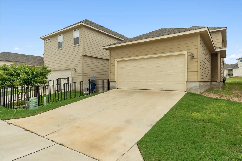 145 Beach Mountain Road Dripping Springs TX 78620