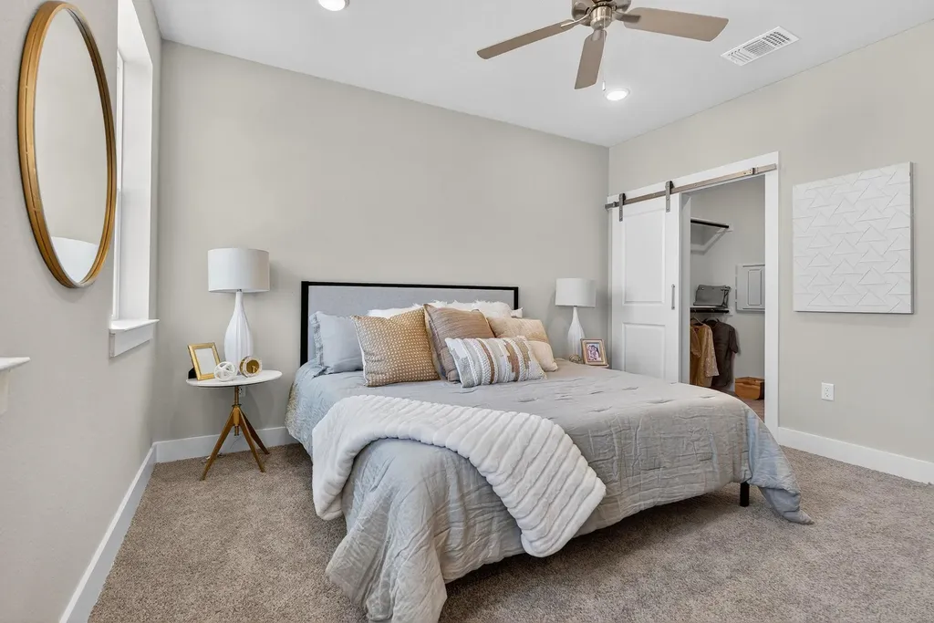 5904 Rotunda View Austin TX 78747