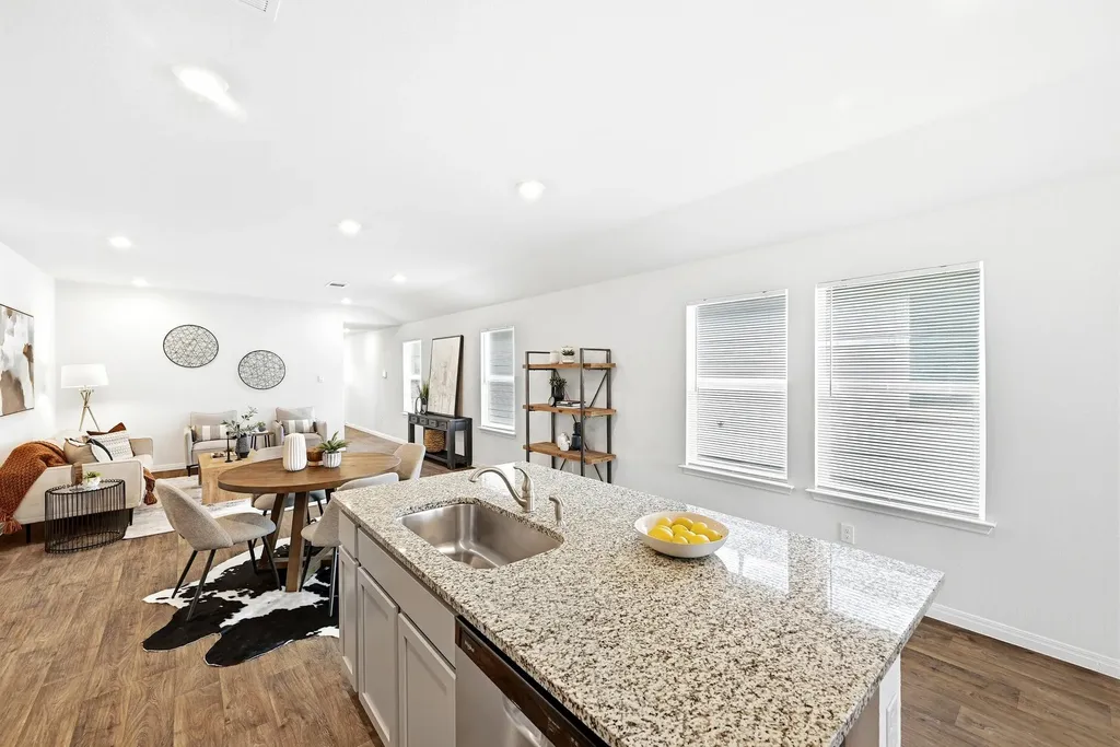 643 Evergreen Sumac Loop Kyle TX 78640