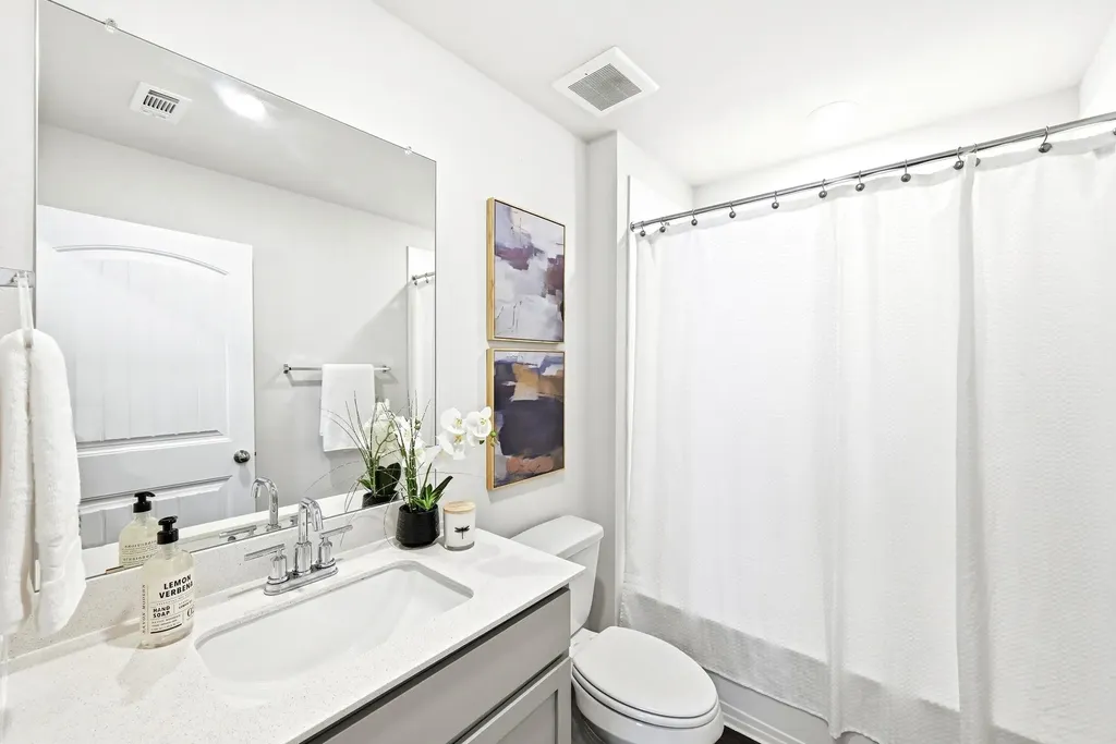643 Evergreen Sumac Loop Kyle TX 78640