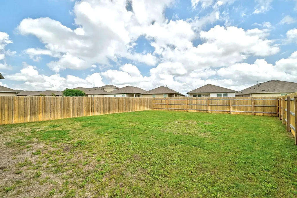 643 Evergreen Sumac Loop Kyle TX 78640