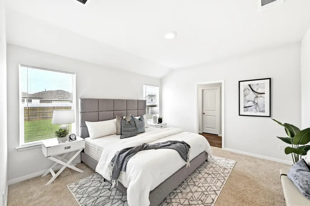 643 Evergreen Sumac Loop Kyle TX 78640