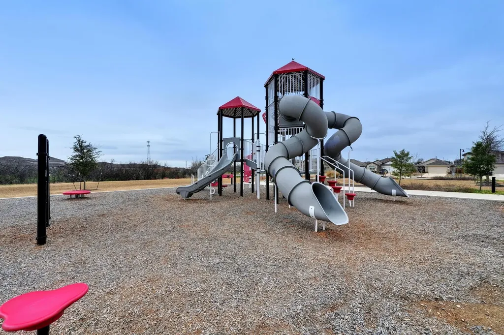 643 Evergreen Sumac Loop Kyle TX 78640