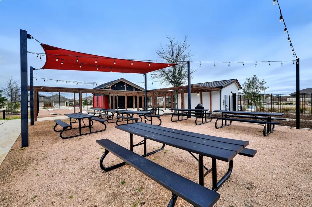 643 Evergreen Sumac Loop Kyle TX 78640