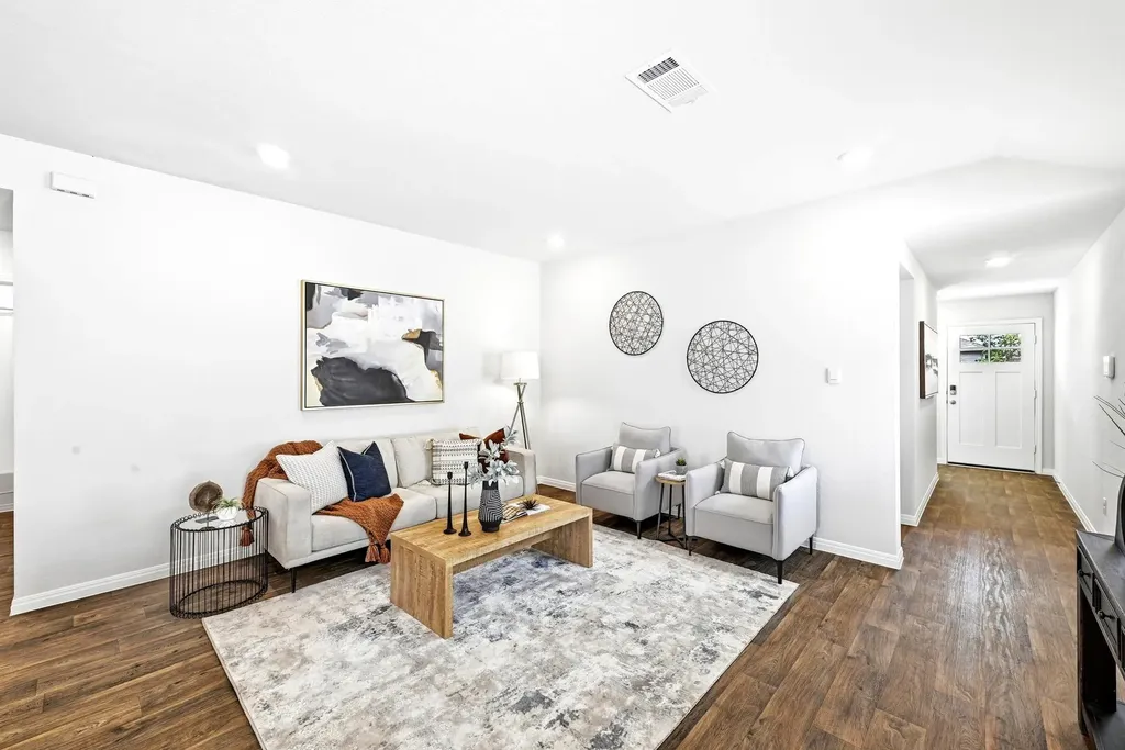 643 Evergreen Sumac Loop Kyle TX 78640