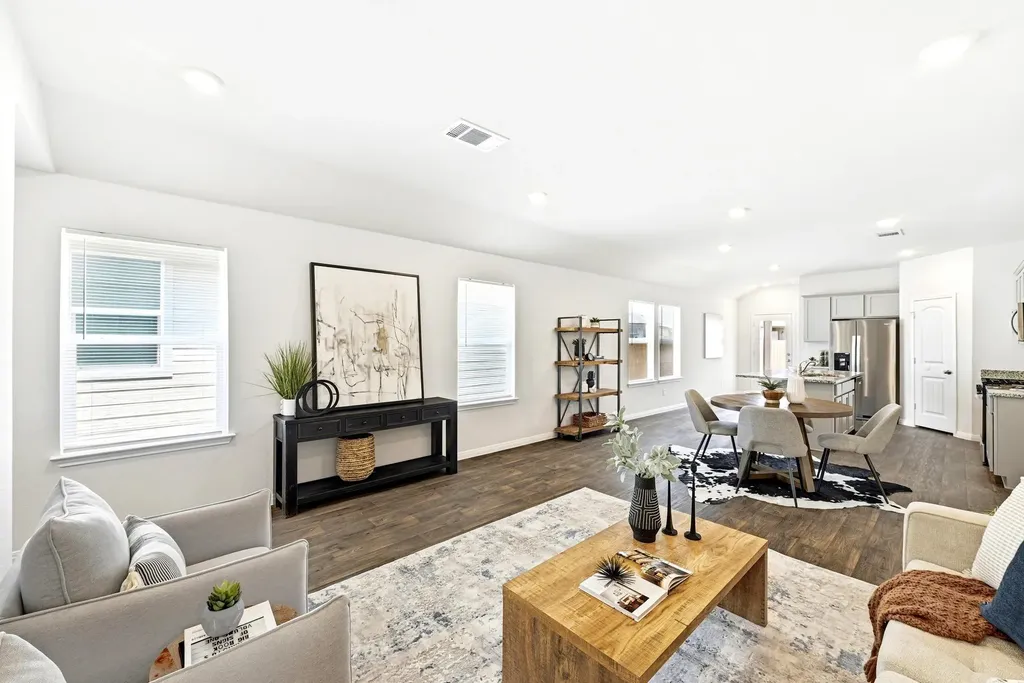 643 Evergreen Sumac Loop Kyle TX 78640