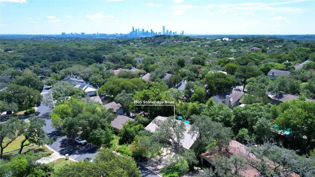 1905 Stoneridge Road Austin TX 78746
