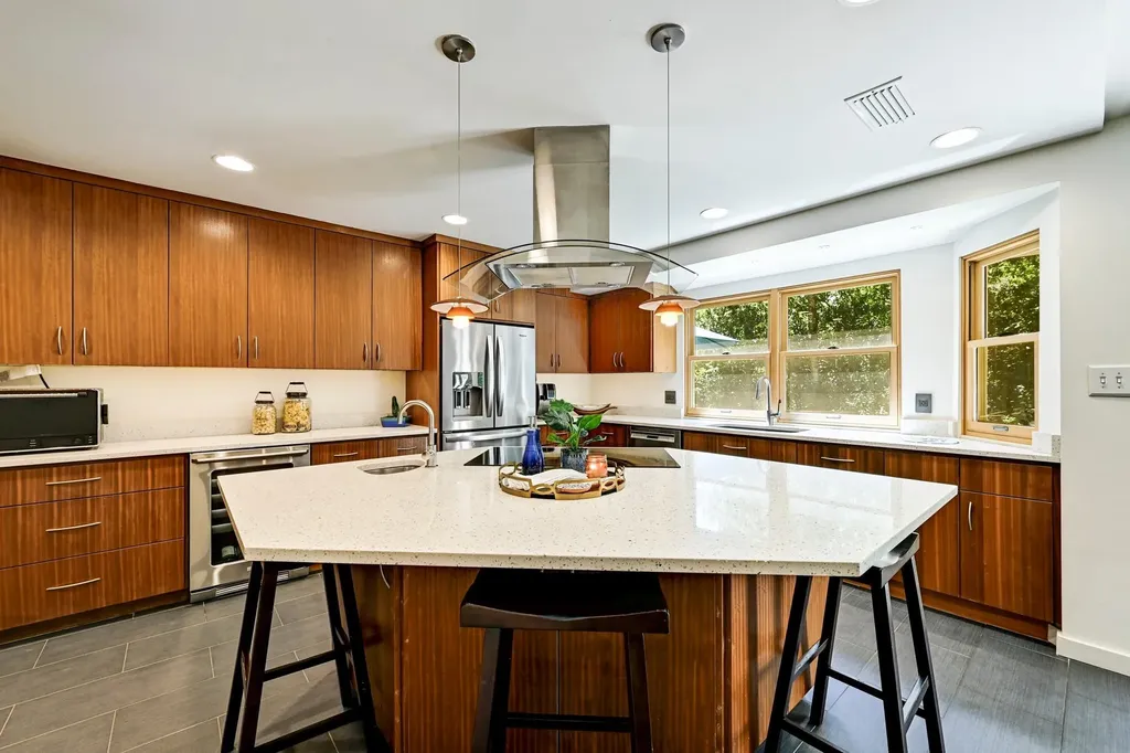 1905 Stoneridge Road Austin TX 78746