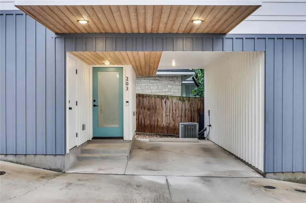 913 Duncan Lane Austin TX 78705
