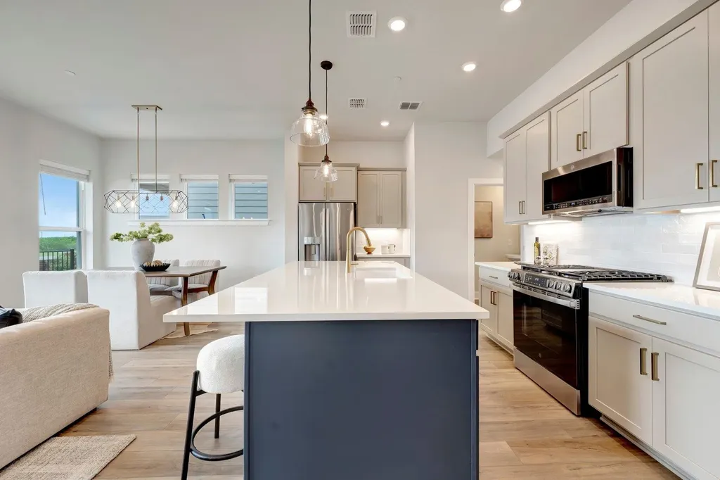 5606 Forks Road Austin TX 78747