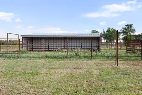 1801 County Road 216 Caldwell TX 77836