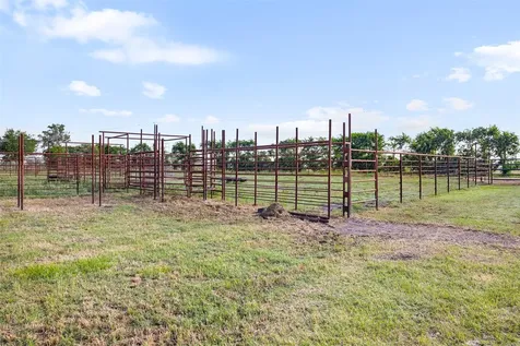 1801 County Road 216 Caldwell TX 77836