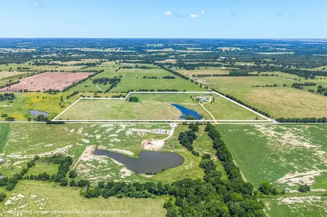 1801 County Road 216 Caldwell TX 77836
