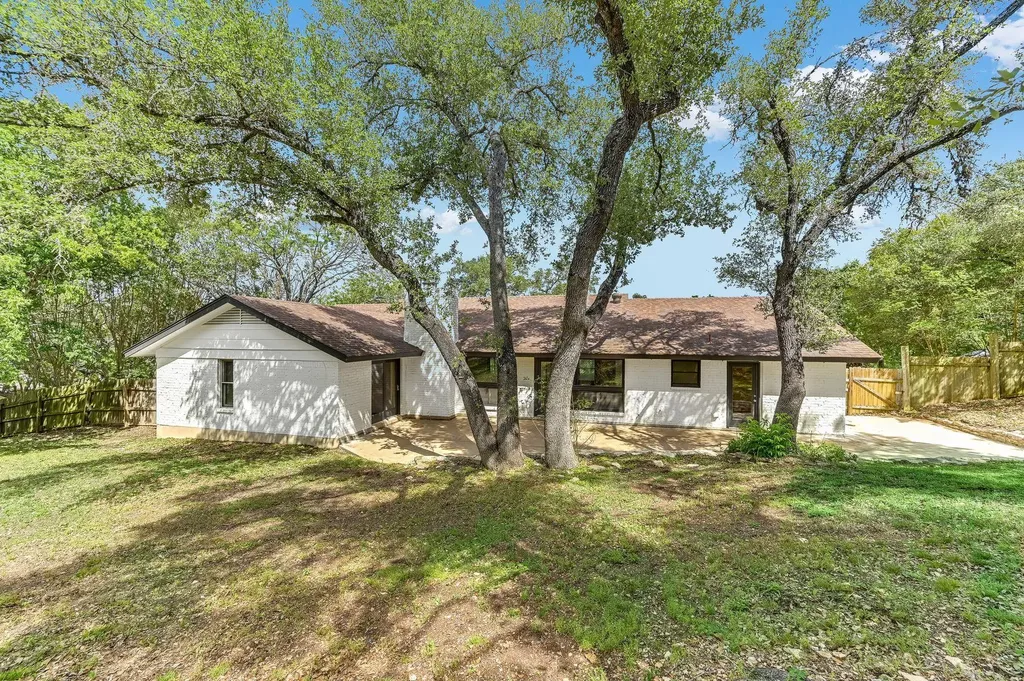 9004 La Fauna Path Austin TX 78737