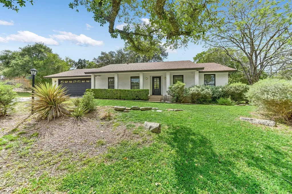 9004 La Fauna Path Austin TX 78737