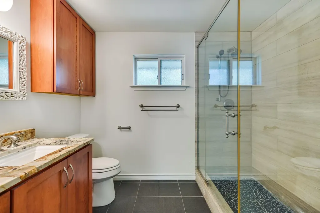 9004 La Fauna Path Austin TX 78737