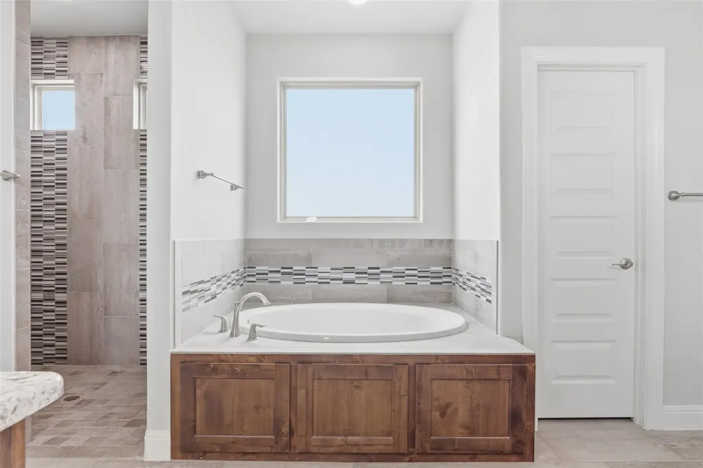2440 Greatwood Trail Leander TX 78641