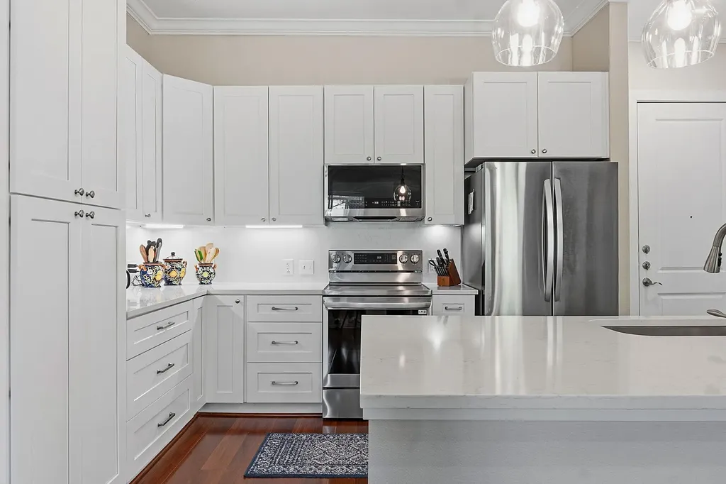 1900 Barton Springs Road Austin TX 78704