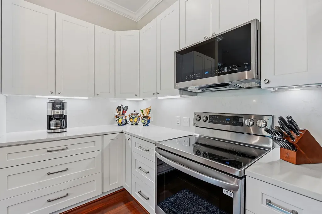 1900 Barton Springs Road Austin TX 78704