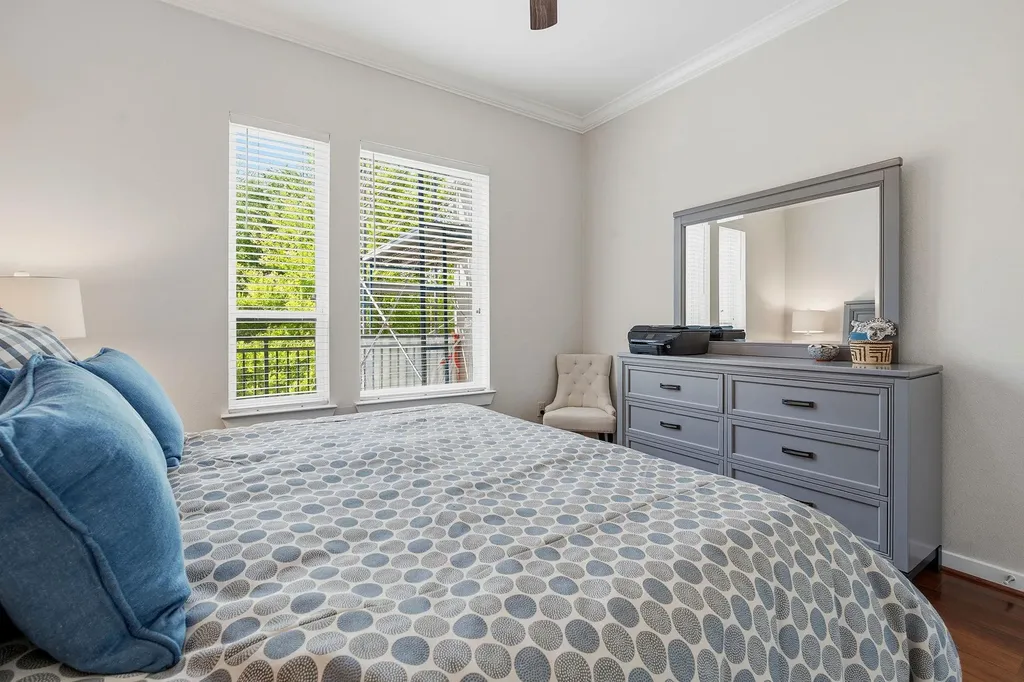 1900 Barton Springs Road Austin TX 78704