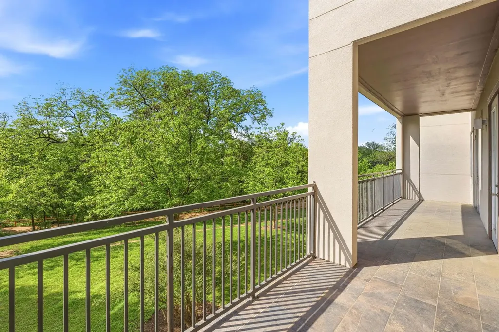 1900 Barton Springs Road Austin TX 78704